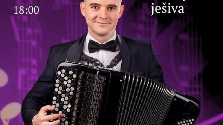 (Telšiai) Vivaldi &#8221;Metų laikai&#8221; bajano virtuozas iš Ukrainos Yevgenii Musijets