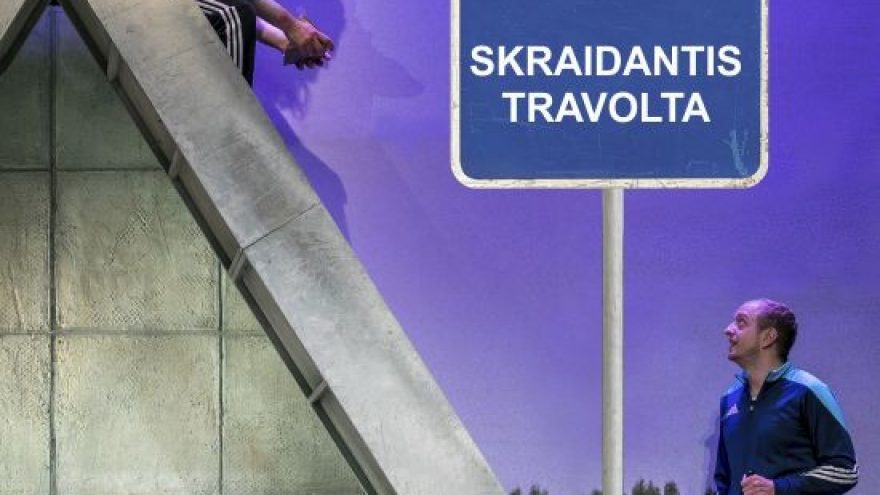 VŠDT | SKRAIDANTIS TRAVOLTA | rež. Toms Treinis